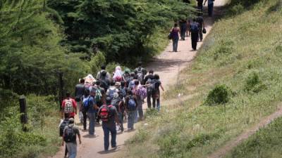 Miles de inmigrantes recorren cada mes la ruta migratoria hacia EUA.