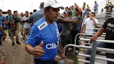 Jorge Luis Pinto se ha ganado el cariño de los aficionados hondureños.