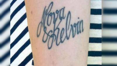 La mujer no se percató que el tatuaje estaba mal escrito hasta cuando iba camino a casa.