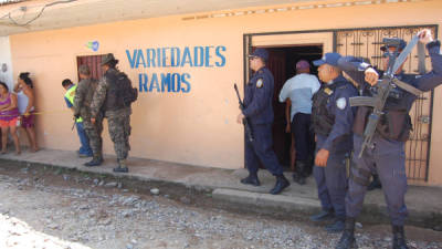 En el interior de su negocio mataron al comerciante Julio César Ramos.