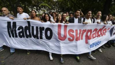 Los periodistas extranjeros viajaron a Venezuela para cubrir las manifestaciones contra Maduro y la crisis política en ese país./AFP.