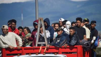 Más de 5,000 migrantes de la caravana descansan en Ciudad de México donde definirán este jueves si continúan su viaje hacia EEUU./AFP.