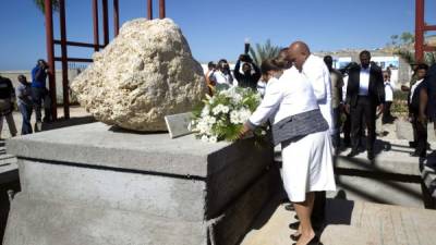 El presidente haitiano Michel Martelly y su esposa realizaron un memorial para recordar a las víctimas del fatal terremoto ocurrido el 12 de enero de 2010.