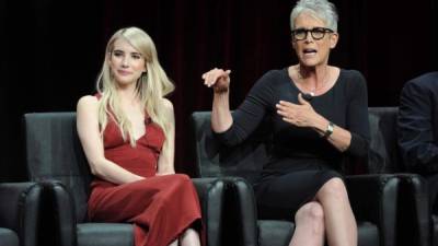 Emma Roberts y Jamie Lee Curtis.