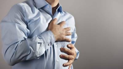 Algunos factores ambientales que producen el ataque cardiaco puede prevenirse cambiando de estilo de vida.