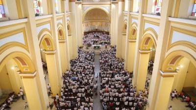 'Debemos ser misericordiosos y saber perdonar, y amor como Jesucristo nuestro señor', expresó Monseñor Ángel Garachana.