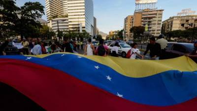 Una vez más los opositores al gobierno de Nicolás Maduro realizaron protestas en las principales ciudades de Venezuela en la tarde del viernes.