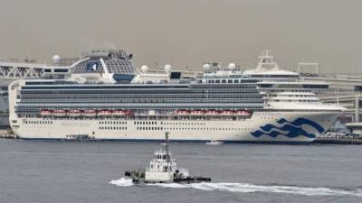 El gobierno de Japón se enfrenta a duras críticas por las medidas de cuarentena en el crucero 'Diamond Princess'.