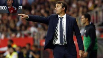 Real Madrid's Spanish coach Julen Lopetegui gives instructions during the Spanish league football match between Girona FC and Real Madrid CF at the Montilivi stadium in Girona on August 26, 2018. / AFP PHOTO / Pau BARRENA CAPILLA