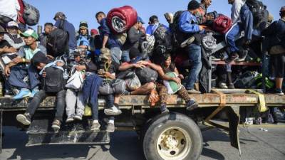 Trump acusa a los migrantes de protagonizar una 'invasión' y para contenerlos dispuso el envío de miles de soldados a la frontera sur. Foto: AFP