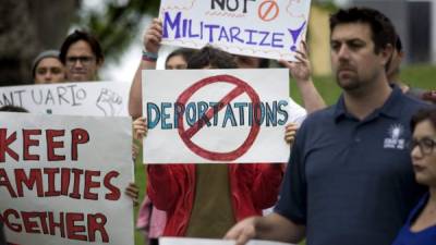 Actualmente el portal GoFundMe tiene unas 7,000 peticiones relacionadas con la recaudación de fondos para inmigrantes detenidos.// EFE/DAVID MAUNG