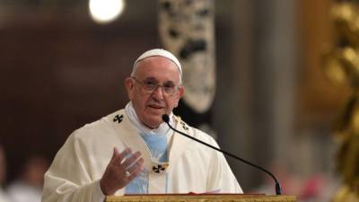 El papa Francisco se dirige a los fieles. Foto: AFP