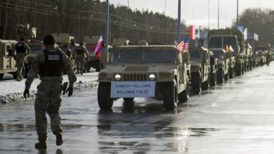 El convoy estadounidense forma parte de la operación 'Atlantic Resolve' en Europa. AFP.