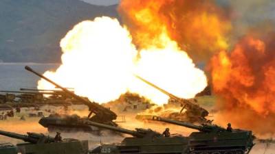 Kim busca intimidar a sus enemigos con una masiva demostración de su artillería pesada.