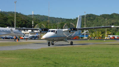 Este es el avión de exploración que contiene el equipo para hacer los estudios de gravimetría y ya está en el aeropuerto Juan Manuel Gálvez de Roatán. La nave es piloteada por expertos estadounidenses.