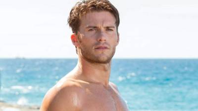 El apuesto actor estadounidense Scott Eastwood (32).