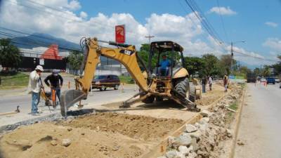 Los trabajos de infraestructura se desarrollan a la altura de los Bomberos en la salida al sur.