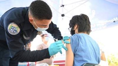 Las vacunas anticovid han provocado miocarditis en algunos niños y adolescentes en EEUU.//AFP.