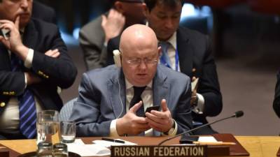 El embajador ruso ante la ONU, Vassily Nebenzia, durante la reunión del Consejo de Seguridad de este día. Rusia ha denunciado que el supuesto ataque químico por el que Occidente quiere intervenir, fue fabricado.