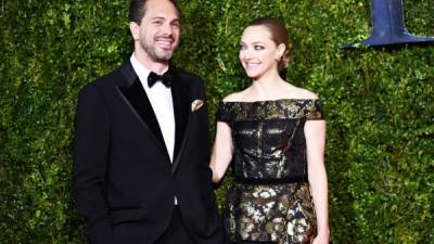 Aunque solo tienen seis meses de ser novios, Amanda Seyfried y Thomas Sadoski ya se sienten listos para pasar por el altar.