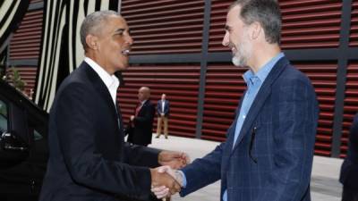 El rey de España Felipe VI y el expresidente de EEUU, Barack Obama. AFP