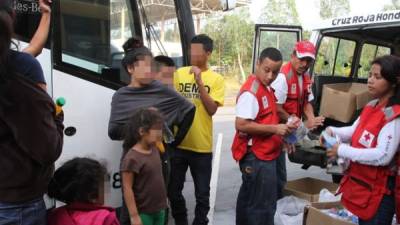 De acuerdo a Save the Children, 18,000 niños fueron deportados desde México y Estados Unidos a lo largo del año pasado a Honduras, Guatemala y El Salvador. Foto Archivo.