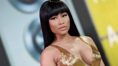 Nicki Minaj no se ha pronunciado sobre el fallecimiento de su progenitor.
