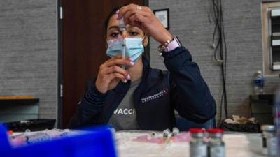 Se espera que la OMS apruebe esta semana la vacuna de Astrazeneca para que pueda distribuirse en América Latina./AFP.
