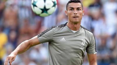 Cristiano Ronaldo jugará de titular con la Juventus ante Chievo Verona. Foto EFE