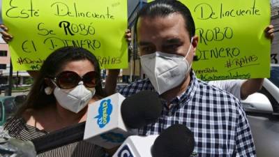 'Soy inocente y lo voy a comprobar', reiteró Bográn en varias ocasiones frente a un nutrido grupo de periodistas. AFP