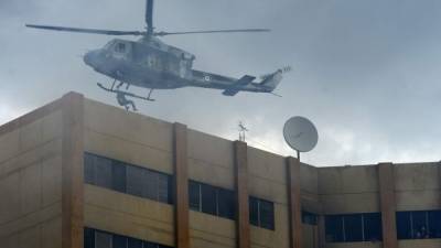 Helicópteros de la Fuerza Aérea rescataron a numerosas personas atrapadas.//Foto AFP.