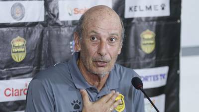 Miguel Falero, entrenador de Real España, en conferencia de prensa previo al duelo ante el Olancho FC.