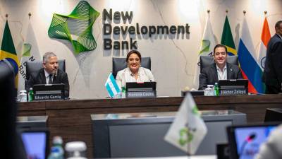 La mandataria de Honduras, Xiomara Castro, en la sede del Nuevo Banco de Desarrollo (NBD)