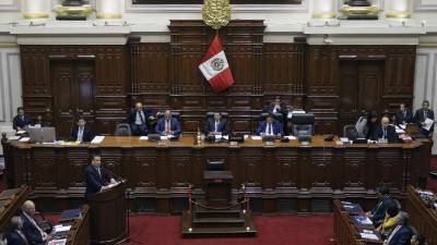 El Congreso de Perú abrió el debate para un voto de confianza sobre el Gabinete de Boluarte.