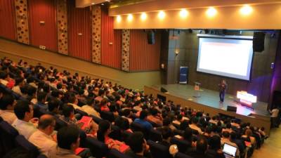 Las cuatro conferencias magistrales estuvieron repletas de participantes provenientes de todo el país.