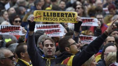 La huelga buscaba paralizar la región con una quinta parte de la riqueza española en protesta por el encarcelamiento de varios dirigentes y la intervención de la autonomía catalana desde Madrid. / AFP PHOTO / LLUIS GENE