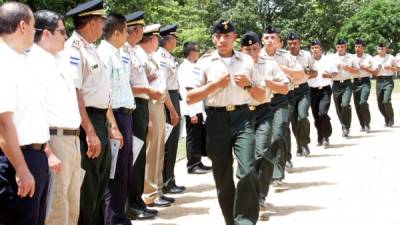 El presidente Hernández en los actos de graduación.