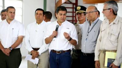 El presidente Juan Orlando Hernández durante su comparecencia a medios de prensa. Foto: Franklyn Muñoz