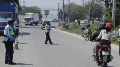 Elementos de Policía instalan operativos en el sector de la Santa Martha. Foto: Wendell Escoto.