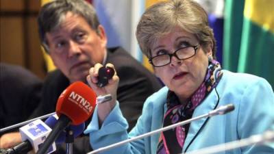 La secretaria ejecutiva de Cepal, Alicia Barcena, entrega el balance preliminar de las economías de América Latina y el Caribe en el año 2015. EFE