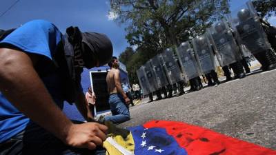 Decenas de protestas se han registrado en toda Venezuela tras la muerte de un estudiante en el estado de Táchira.