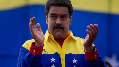 El presidente venezolano, Nicolás Maduro, asiste al cierre de campaña de la coalición oficialista Gran Polo Patriotico (GPP) hoy, jueves 3 de diciembre de 2015, en Caracas (Venezuela). EFE