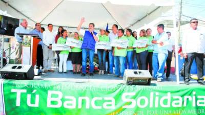 Este 5 de marzo, Hernández oficializó el programa Tu Banca Solidaria.