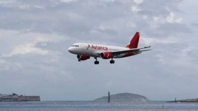 En la imagen, un avión de la aerolínea Avianca. EFE/Archivo