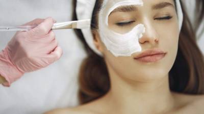 Consejo: una vez al mes hazte un tratamiento facial profesional.