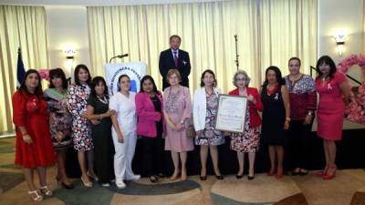 Colaboradores y sobrevivientes celebraron el 25 aniversario. Foto: Andro Rodríguez