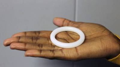 El anillo vaginal contra el sida que ha sido presentado hoy por la Asociación Internacional para los Microbicidas (IPM, en inglés), una entidad sin ánimo de lucro que participa en la conferencia internacional Women Deliver en Copenhague, podría convertirse en la esperanza de millones de mujeres que viven bajo un alto riesgo de contagio. EFE