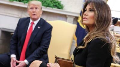 Melania Trump prometió combatir el ciberacoso en redes sociales desde su oficina de primera dama de EEUU.//EPA.