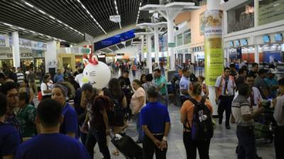 Demanda. Por el Villeda Morales circulan más de 1,200 pasajeros diarios en temporada baja. Foto: M. Cubas.