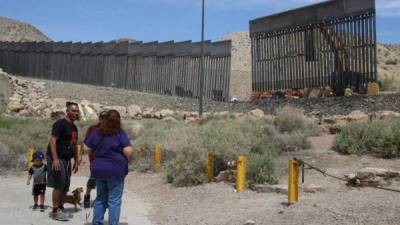 Una empresa privada inició la construcción del muro en la frontera sur de EEUU./EFE.
